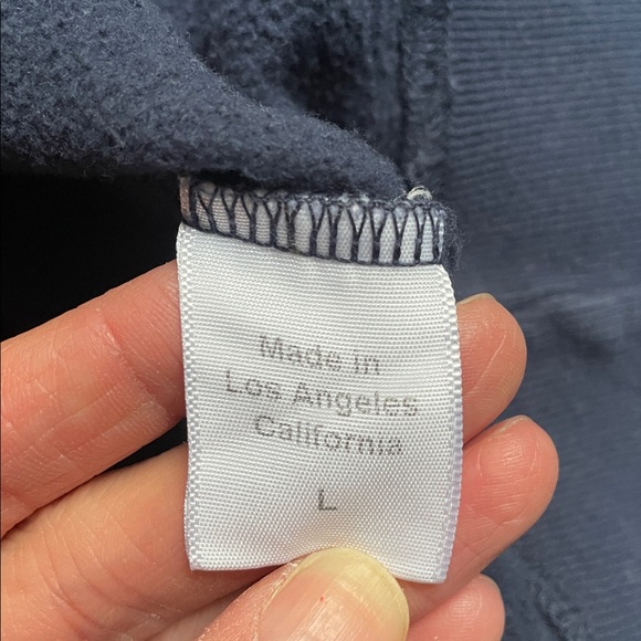 Clare V Lip Sweatshirt, Size Large - Picture 6 of 7